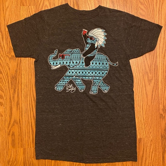 NWOT Men’s Riot Society Graphic Short Sleeve T-Shirt - Picture 1 of 4